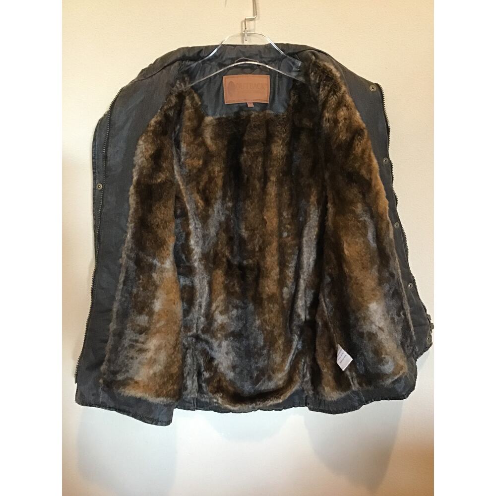 Outback Trading Company Vest Womens Size Large Canaberra Fur Quilted Lined Zip - Picture 2 of 9